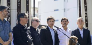 Kicillof encabezó un acto homenaje a excombatientes de Malvinas