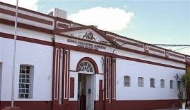 Presos de la Unidad 5 restauraron un quirófano veterinario móvil
