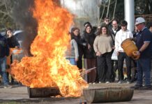 Estudiantes mercedinos realizan prácticas en campo de Bomberos