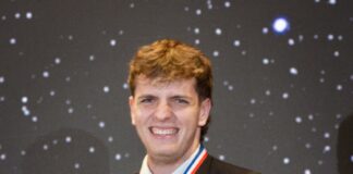 Máximo Tito, estudiante mercedino participó en el campamento espacial educativo de la NASA y logró la máxima distinción del evento