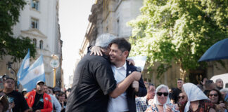 Kicillof participó de la ronda de las Madres de Plaza de Mayo en homenaje a Hebe de Bonafini