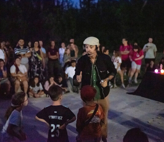 Más de 200 personas participaron de la caminata de astroturismo bajo el cielo de Mercedes