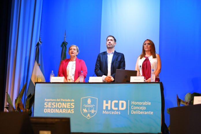 APERTURA