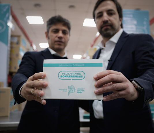 Kicillof recorrió nuevas instalaciones en el Hospital Rossi de La Plata y visitó el depósito de Medicamentos Bonaerenses