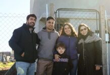 Ustarroz encabezó entrega de viviendas: “Es un día de enorme felicidad”