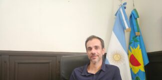 El PRO también cuestionó los costos de las licencias profesionales