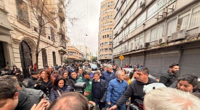 Kicillof en la Plaza del Congreso: “Es un gobierno que quiere vender nuestro territorio”
