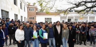 Ustarroz anunció un fondo municipal para sostener los talleres de las Escuelas Técnicas